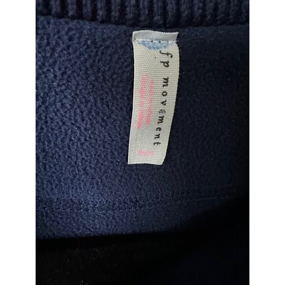 Free People Movement Mountain Dreamin' Half-Zip Pullover Size: Medium - Picture 4 of 6